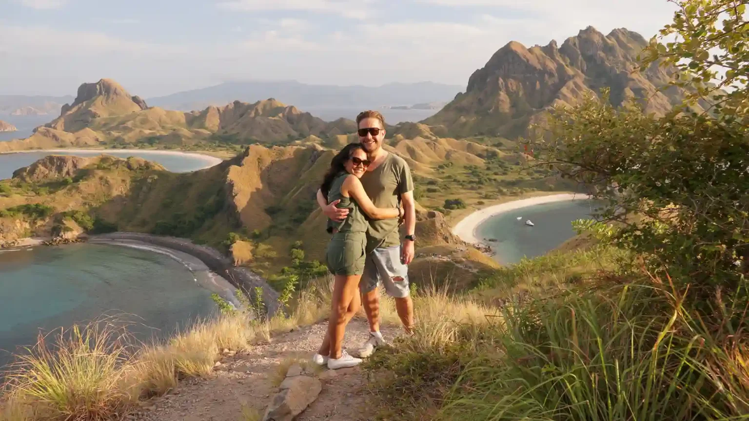 The Padar Island viewpoint at first light above three bays