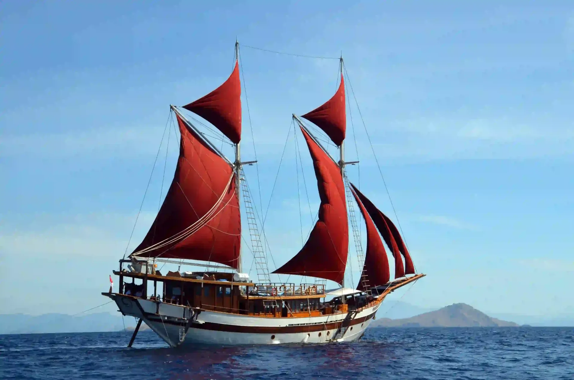 How Far in Advance to Book a Komodo Cruise: 2026 Lead-Time Guide